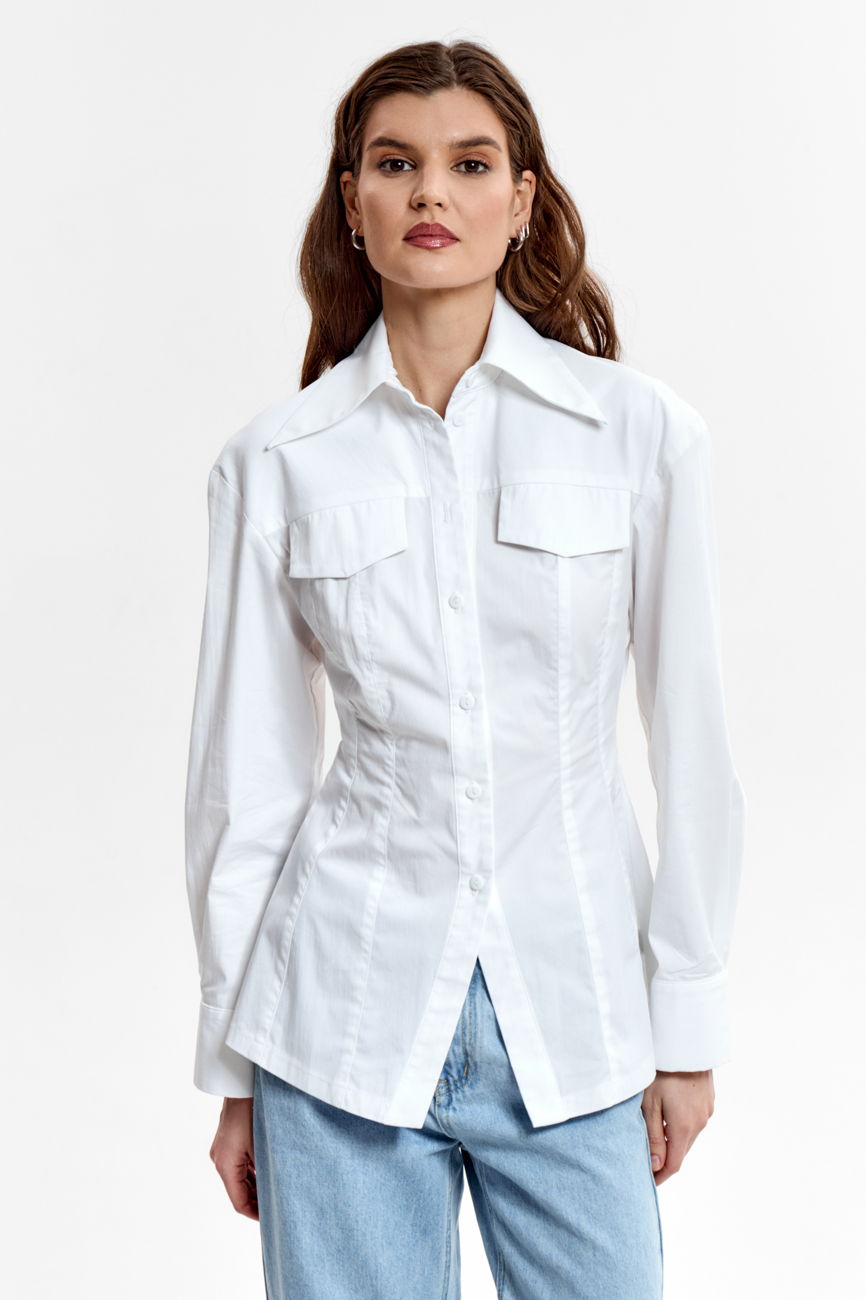 Рубашка приталенная с клапанами