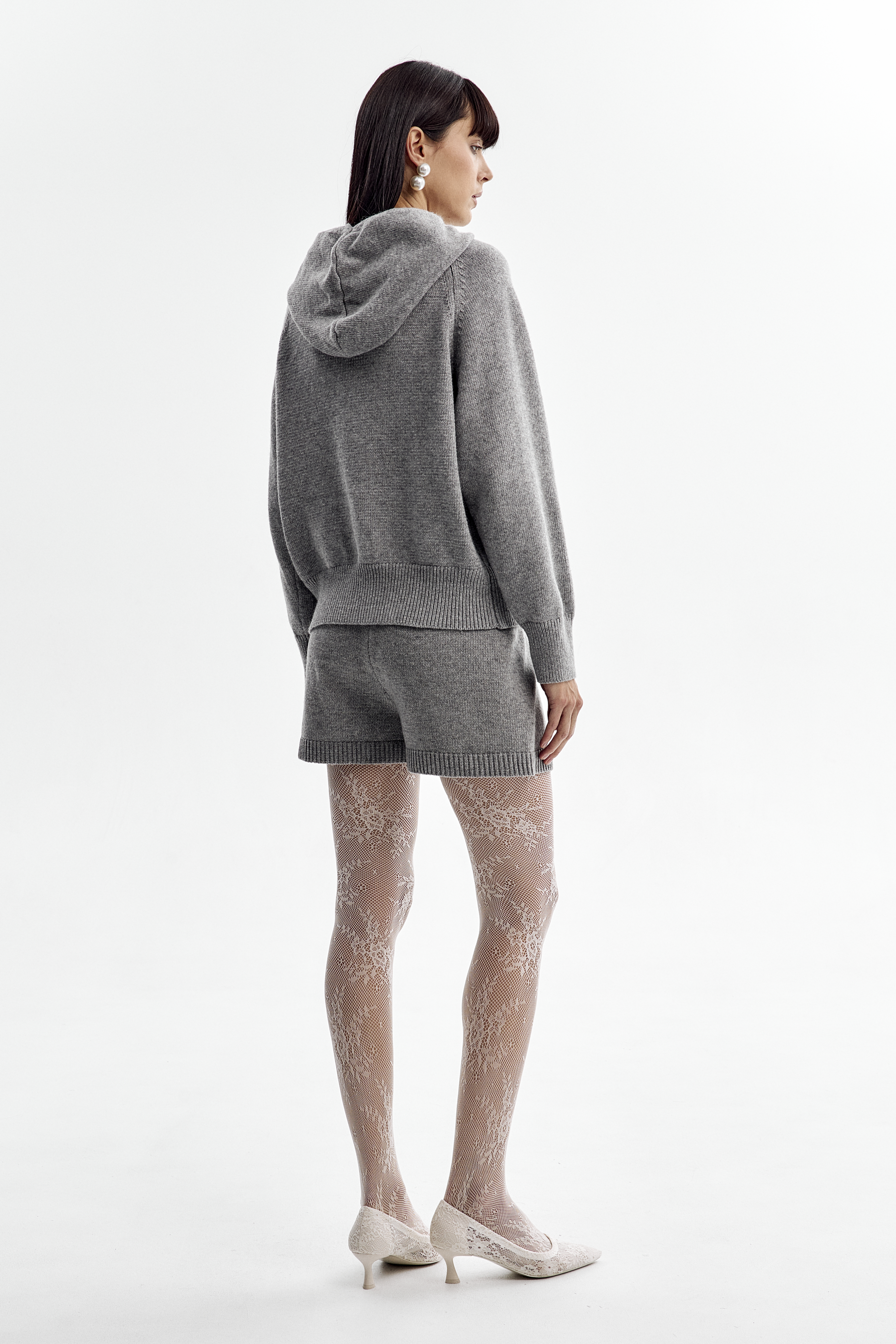 Шорты трикотажные серые