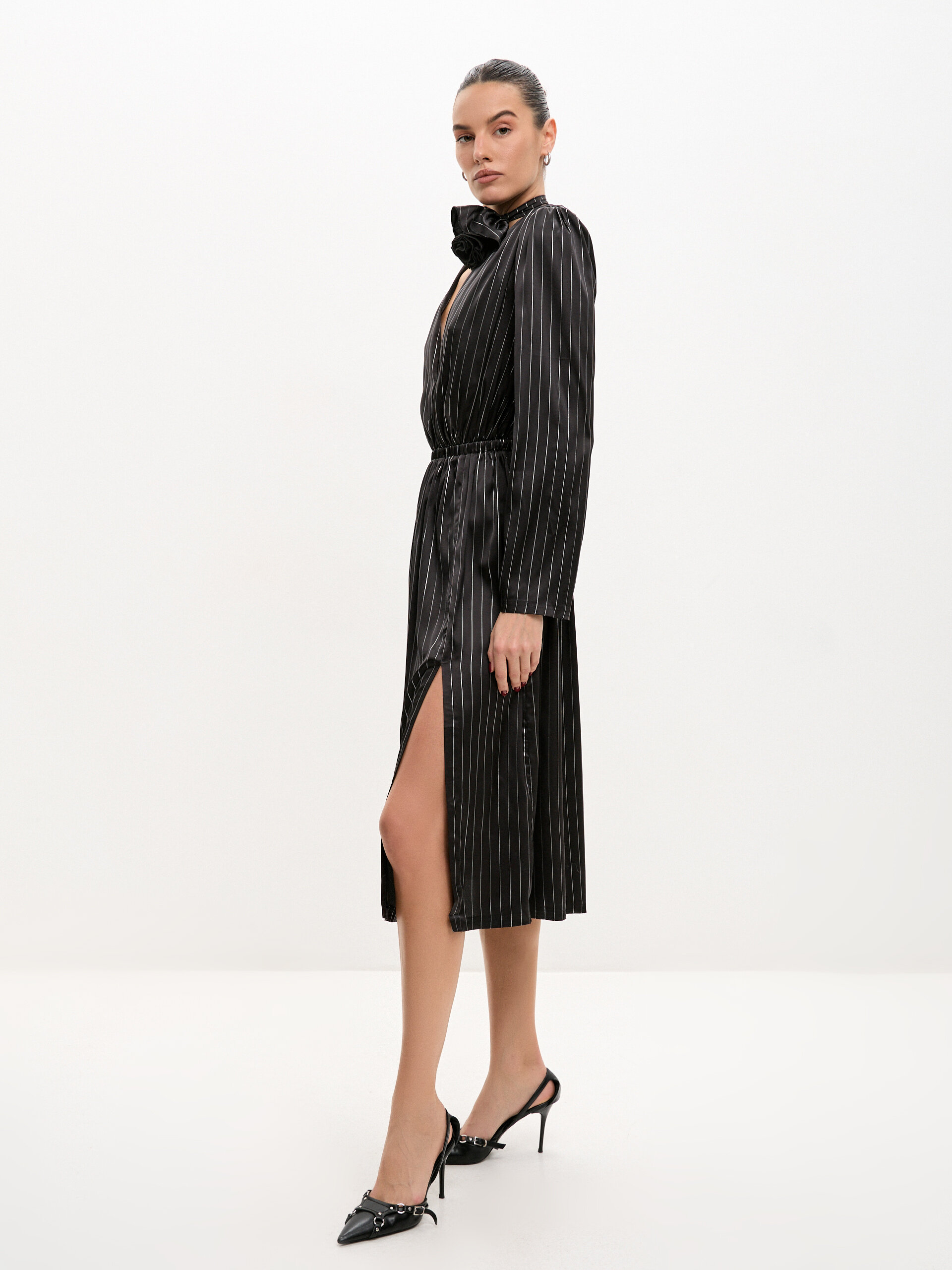 Платье миди в полоску