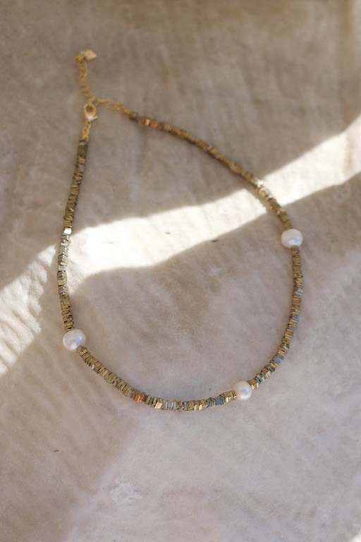 Ожерелье с тремя жемчужинами