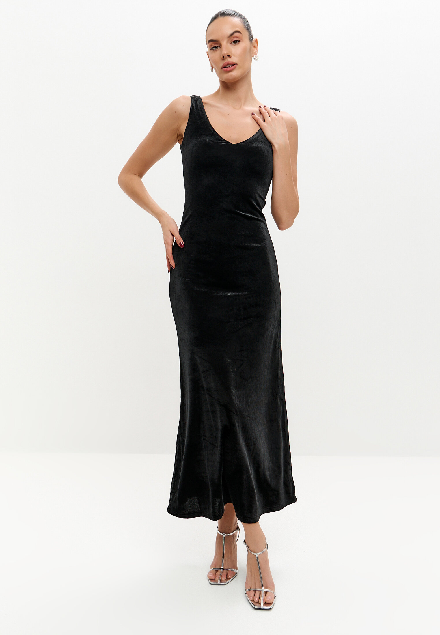 Платье бархатное макси