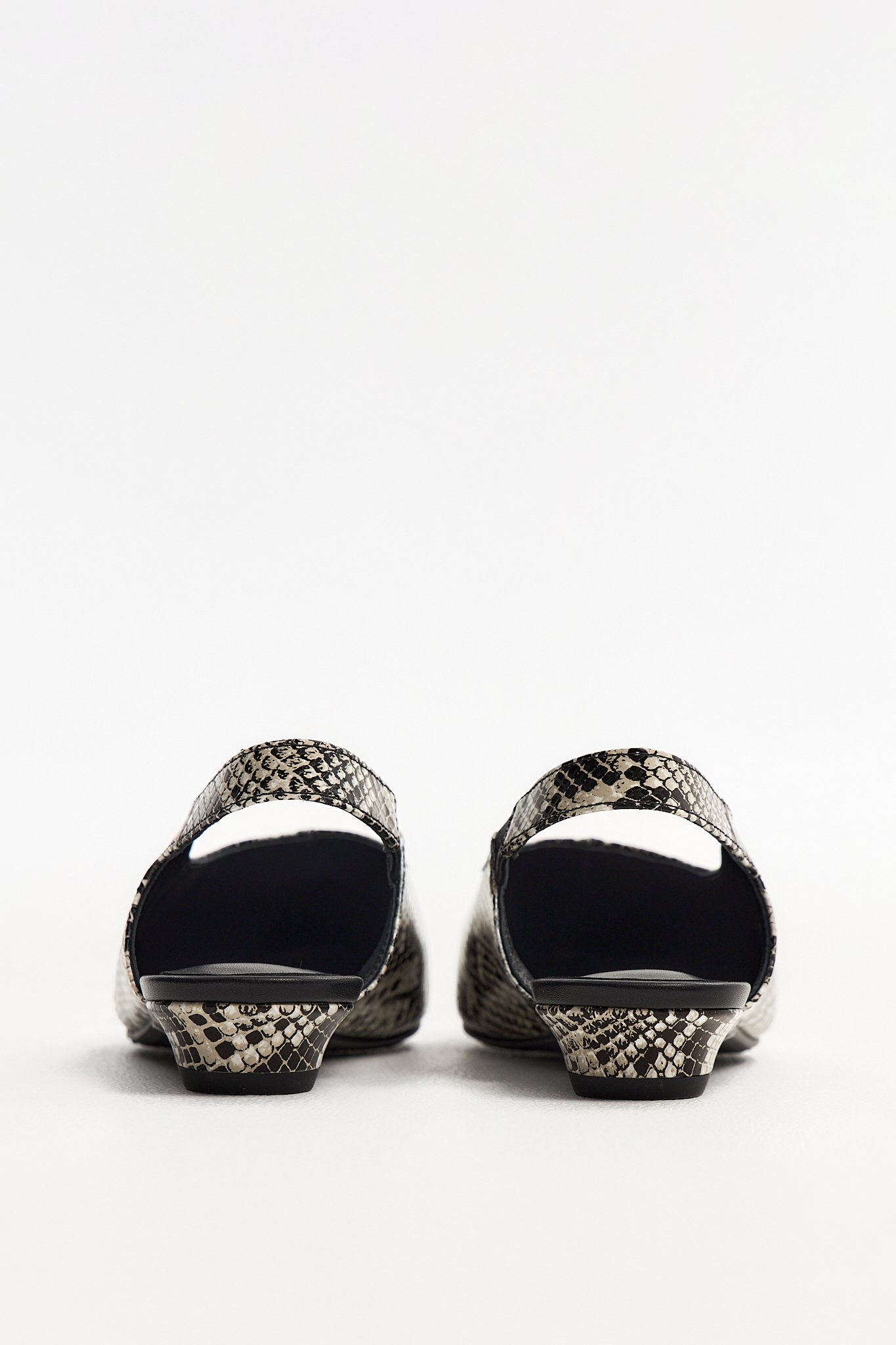 Туфли Slingback