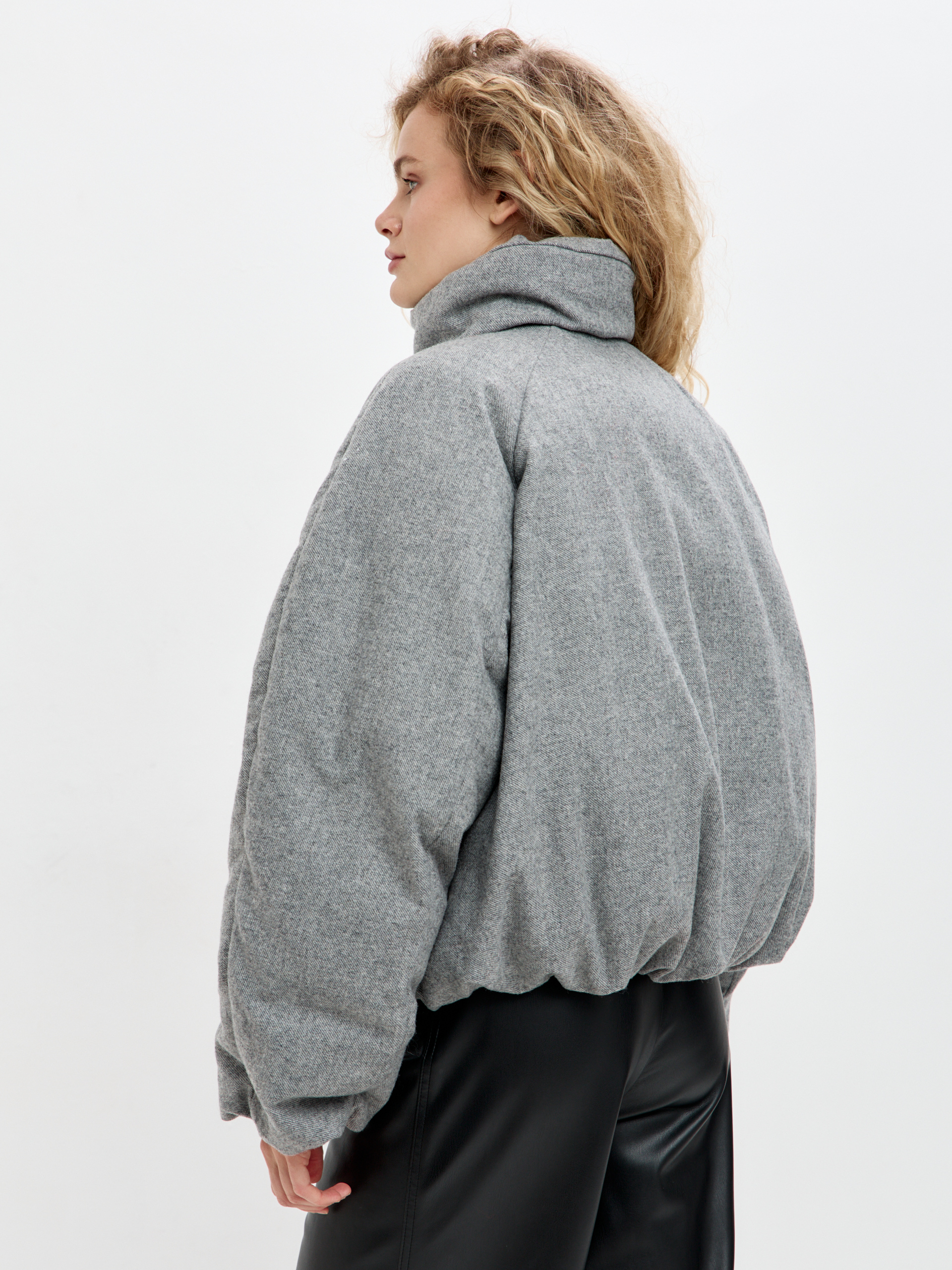  Пуховик из шерсти