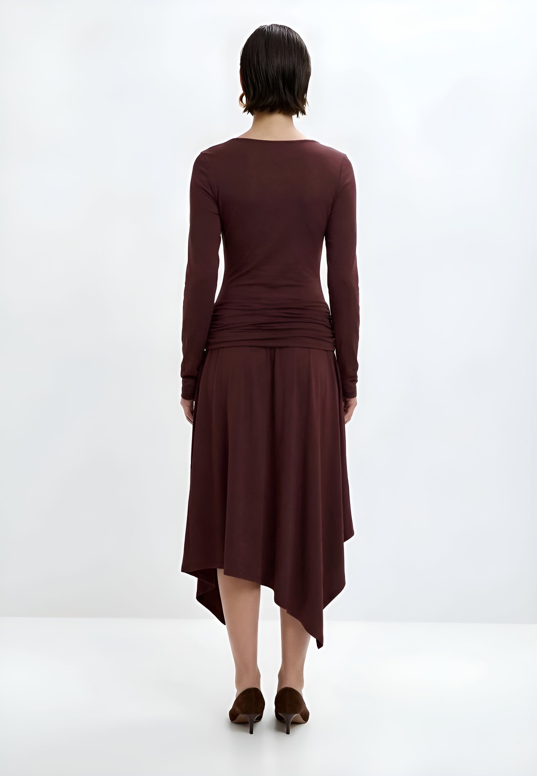 Платье ассиметричное