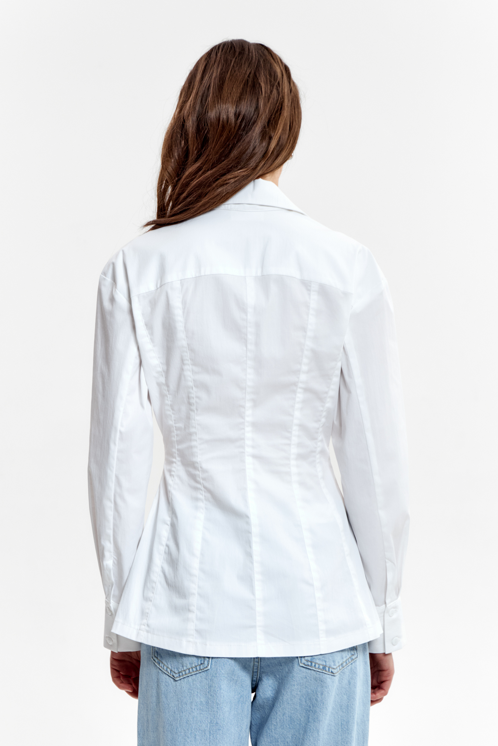 Рубашка приталенная с клапанами