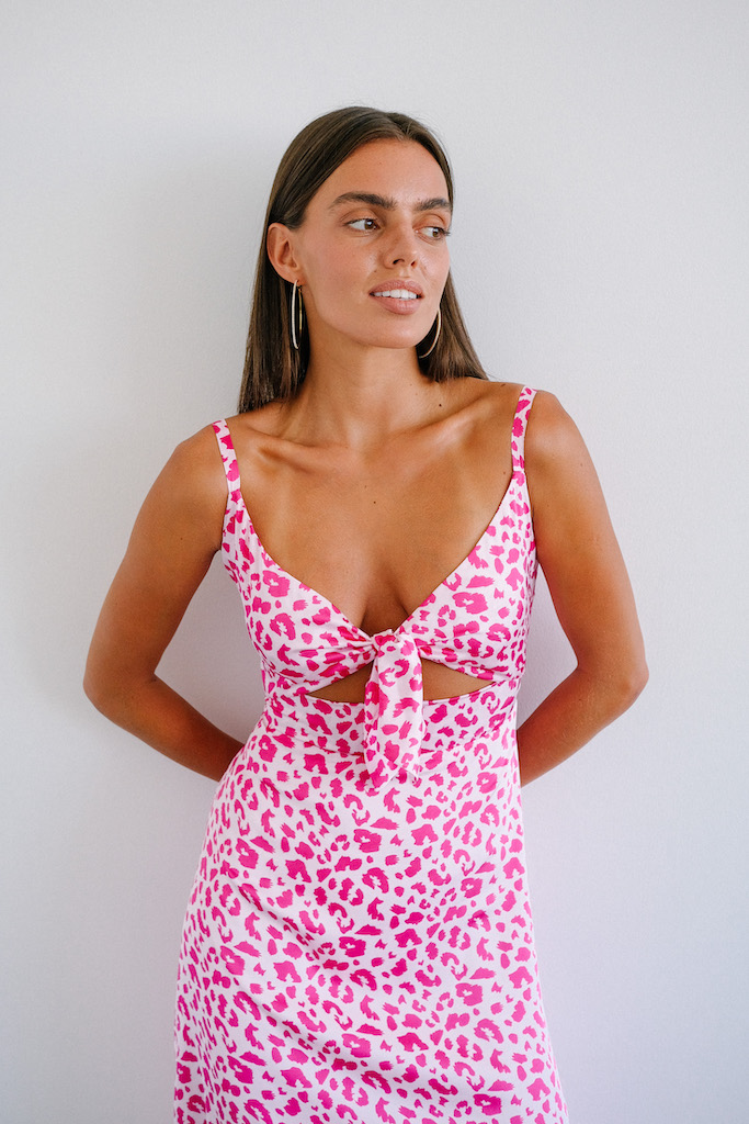 Платье с завязками розовый леопард