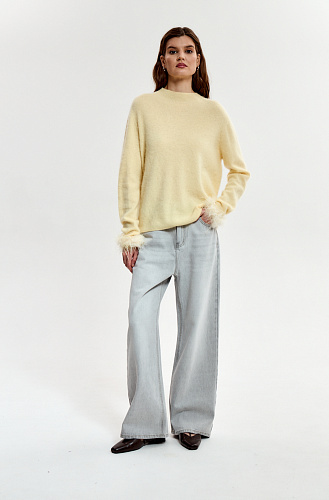  Джемпер с боа